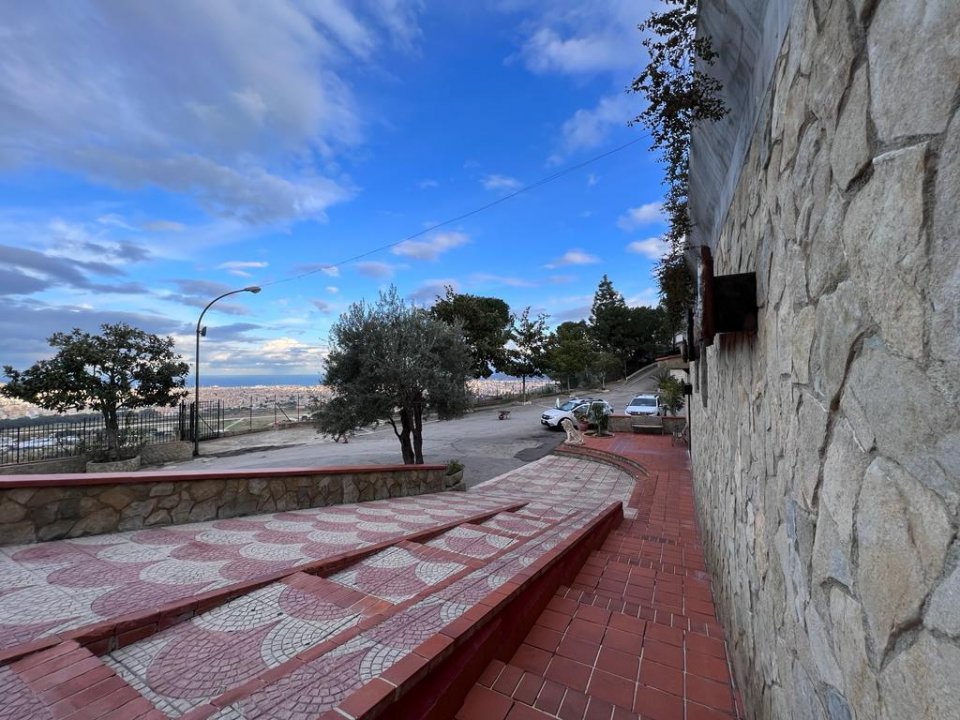 For sale real estate transaction in quiet zone Palermo Sicilia foto 9